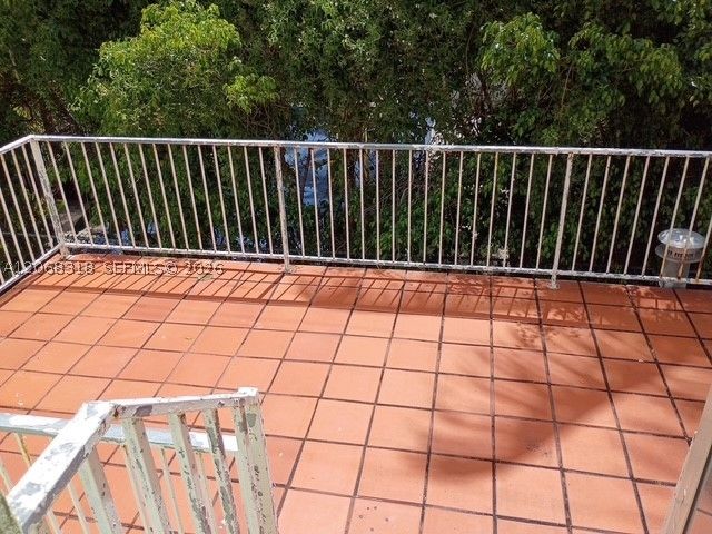 8215 Abbott Ave 3A, Miami Beach, FL 33141