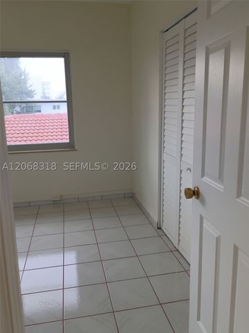 8215 Abbott Ave 3A, Miami Beach, FL 33141