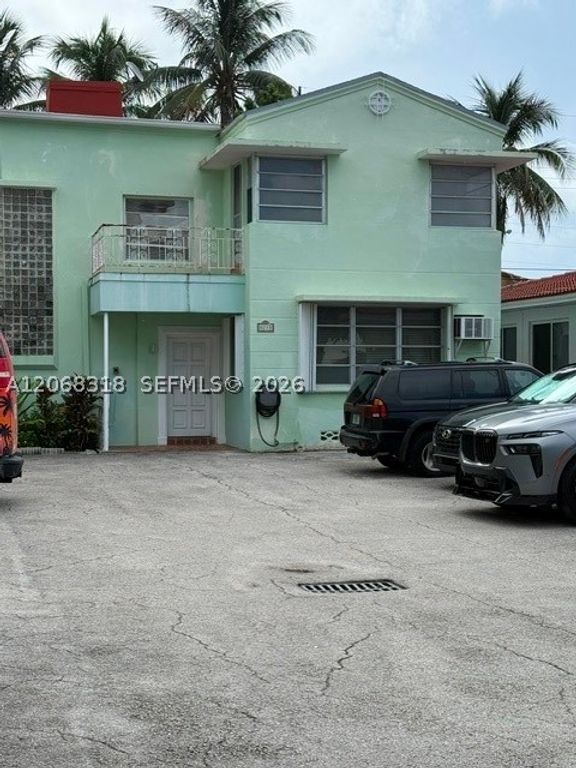 8215 Abbott Ave 3A, Miami Beach, FL 33141