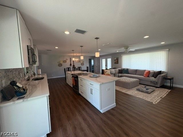 4431 N Pacific CIR, North Fort Myers, FL 33903