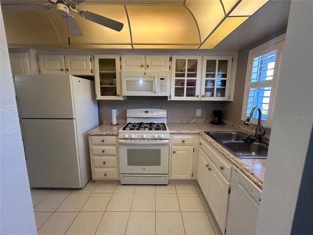 150 EL DORADO 208, Winter Haven, FL 33884