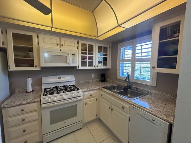 150 EL DORADO 208, Winter Haven, FL 33884