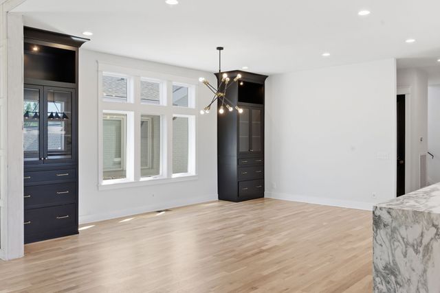2801 27th Ave, S, Nashville, TN 37212