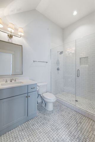 2801 27th Ave, S, Nashville, TN 37212
