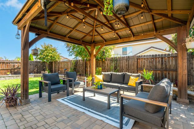 12570 Aviston Way, Rancho Cordova, CA 95742