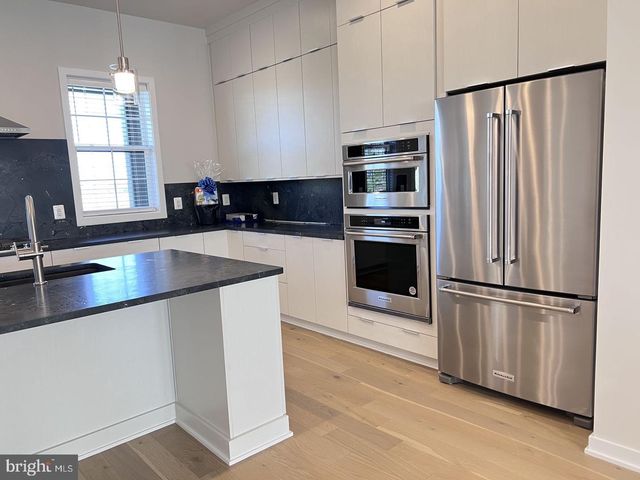 22274 RIVANNA SHORE TER, Ashburn, VA 20148