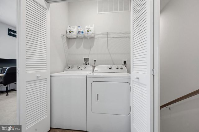 17 SAGE WAY, Mount Laurel, NJ 08054