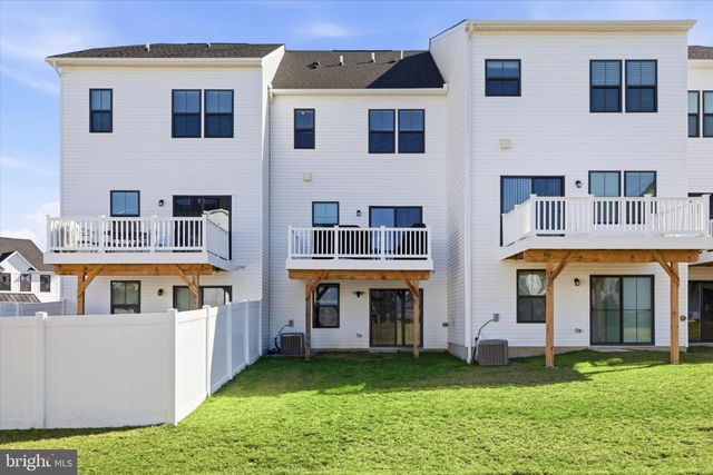 17 SAGE WAY, Mount Laurel, NJ 08054