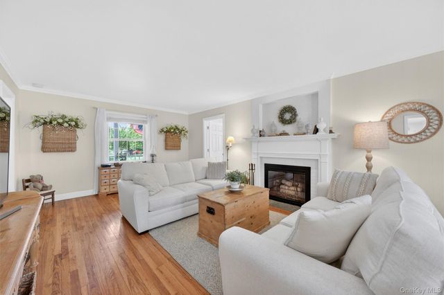 116 Chestnut Drive, New Windsor, NY 12553