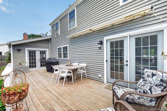 116 Chestnut Drive, New Windsor, NY 12553