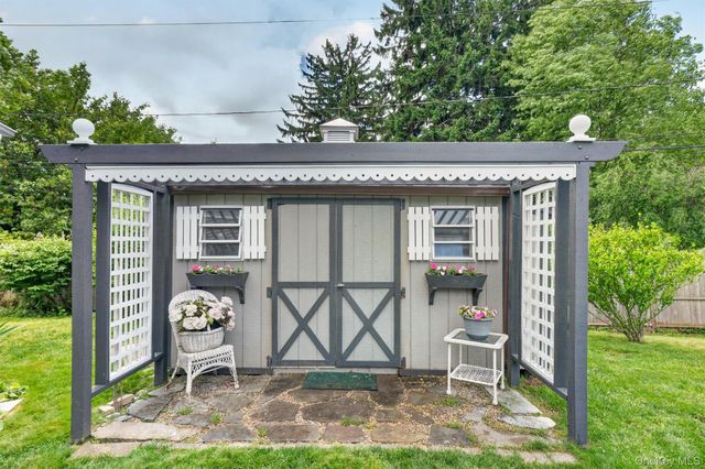 116 Chestnut Drive, New Windsor, NY 12553