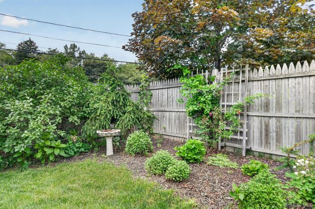 116 Chestnut Drive, New Windsor, NY 12553