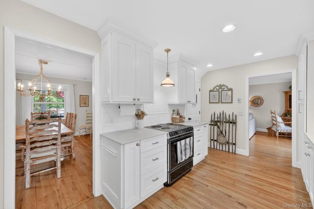 116 Chestnut Drive, New Windsor, NY 12553