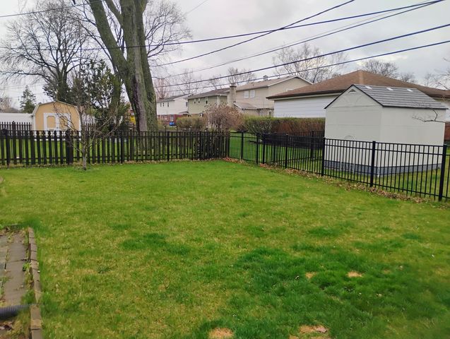 904 S Edward Street, Mount Prospect, IL 60056