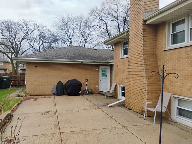904 S Edward Street, Mount Prospect, IL 60056