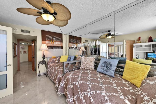 16425 Collins Avenue 2011, Sunny Isles Beach, FL 33160