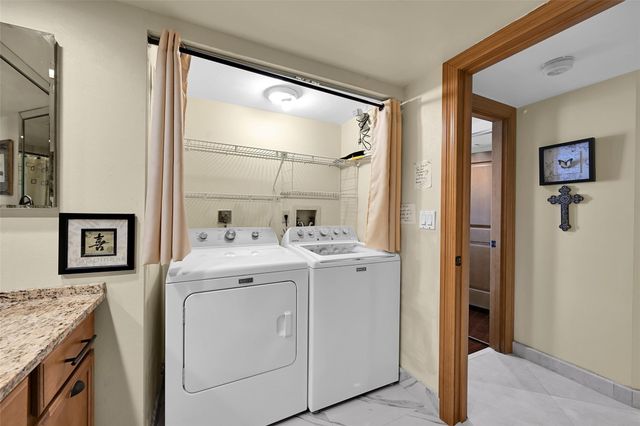 16425 Collins Avenue 2011, Sunny Isles Beach, FL 33160