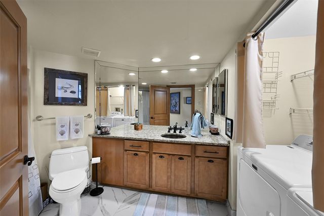 16425 Collins Avenue 2011, Sunny Isles Beach, FL 33160