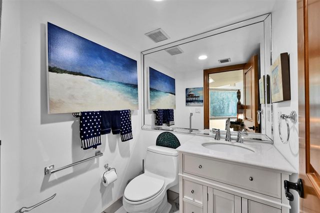 16425 Collins Avenue 2011, Sunny Isles Beach, FL 33160