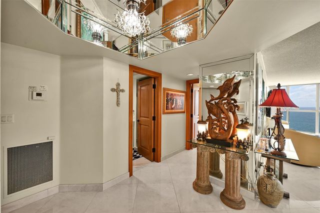 16425 Collins Avenue 2011, Sunny Isles Beach, FL 33160