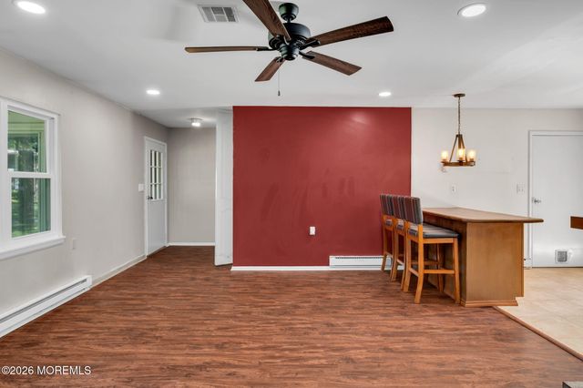 499B Thornbury Court, Lakewood, NJ 08701