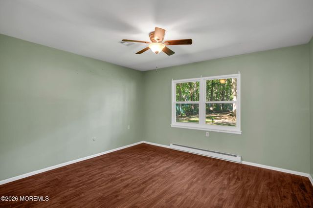 499B Thornbury Court, Lakewood, NJ 08701