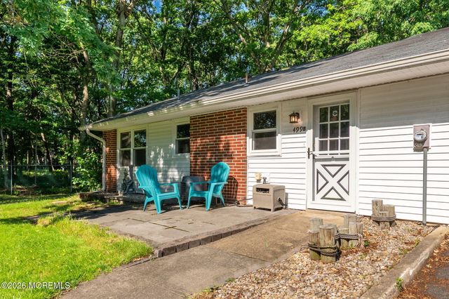 499B Thornbury Court, Lakewood, NJ 08701