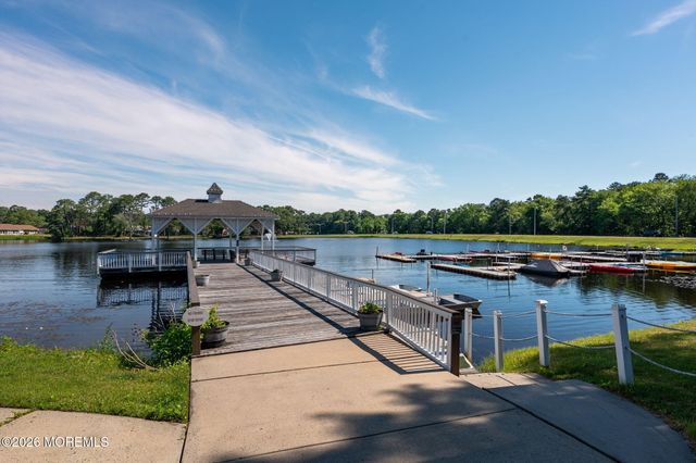 499B Thornbury Court, Lakewood, NJ 08701