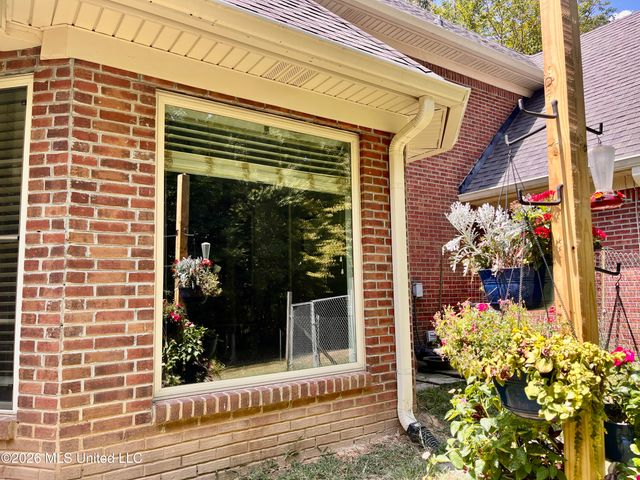 5560 Poplar Corner Road, Walls, MS 38680