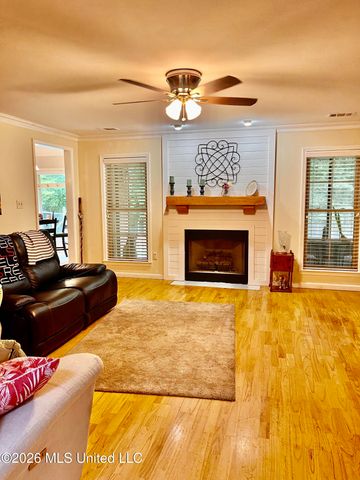 5560 Poplar Corner Road, Walls, MS 38680