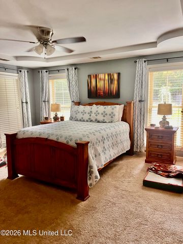 5560 Poplar Corner Road, Walls, MS 38680