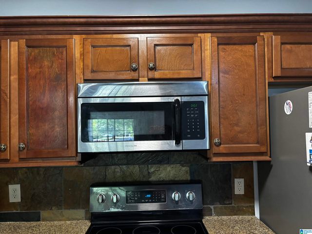 312 Riverhaven Pl Unit 312, Hoover, AL 35244