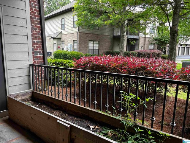 312 Riverhaven Pl Unit 312, Hoover, AL 35244