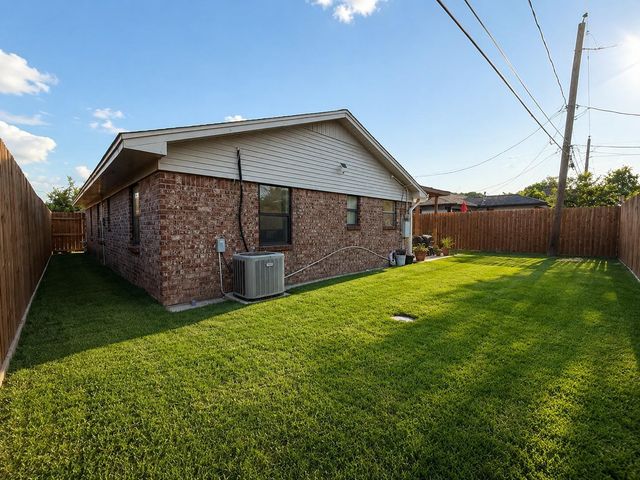 120 W Whitney Street, Houston, TX 77018