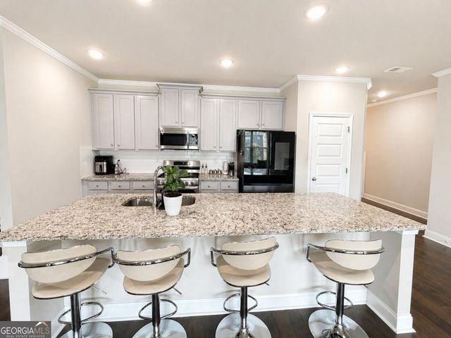 2235 Manor Pointe Drive, Cumming, GA 30041