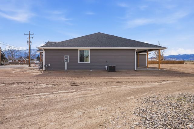 408 S CENTER ST, Elsinore, UT 84724
