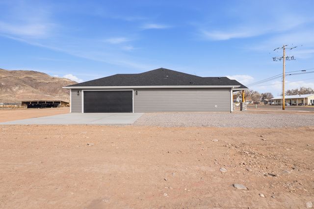 408 S CENTER ST, Elsinore, UT 84724