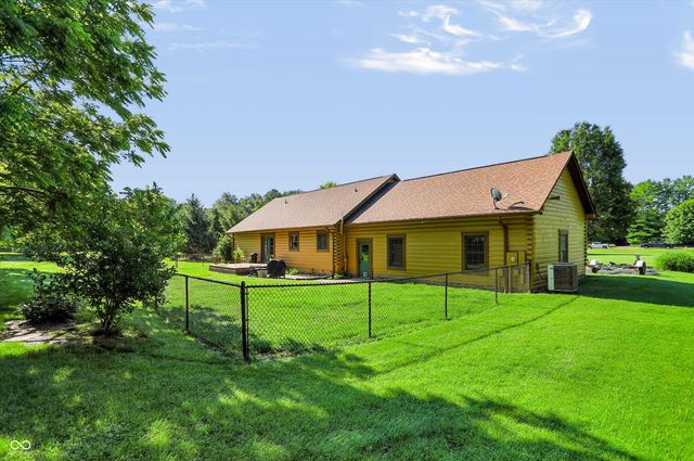 4412 W Pitcher Drive, Trafalgar, IN 46181
