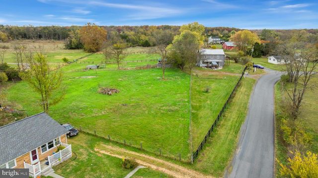 962 WADESVILLE RD, Berryville, VA 22611