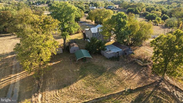 962 WADESVILLE RD, Berryville, VA 22611