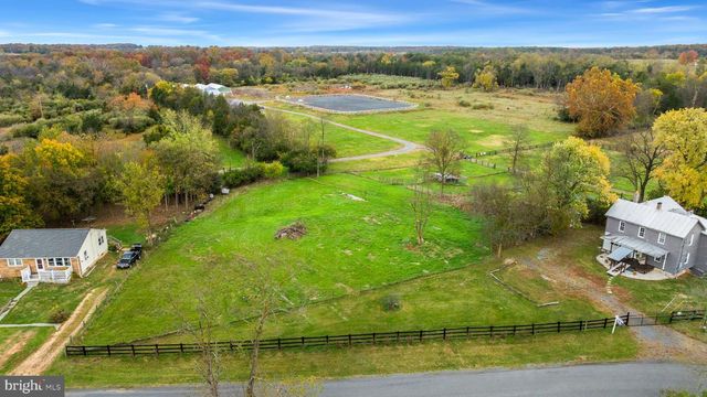 962 WADESVILLE RD, Berryville, VA 22611