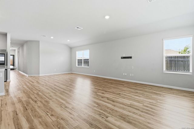 9803 MORGANS ML, San Antonio, TX 78254