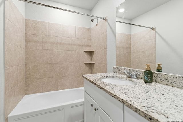 9803 MORGANS ML, San Antonio, TX 78254