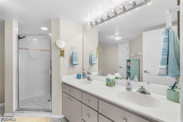 841 SW 47th TER 101, Cape Coral, FL 33914