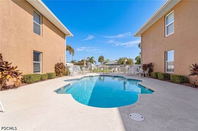 841 SW 47th TER 101, Cape Coral, FL 33914