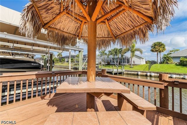 841 SW 47th TER 101, Cape Coral, FL 33914