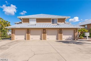 841 SW 47th TER 101, Cape Coral, FL 33914