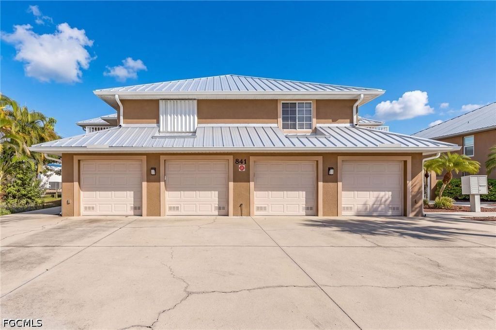 841 SW 47th TER 101, Cape Coral, FL 33914