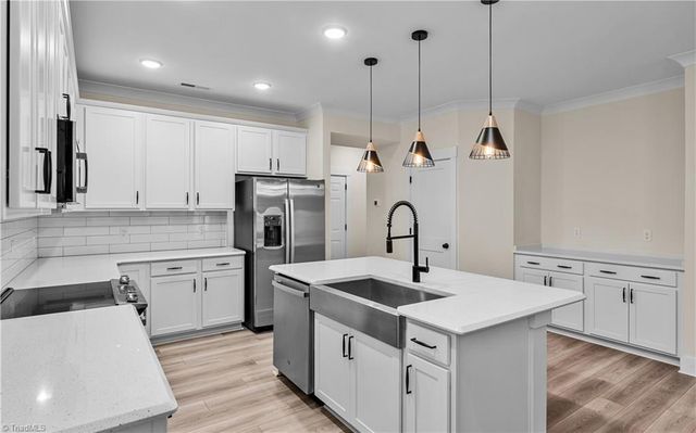 1206 Harbor Crossing Way, Greensboro, NC 27455