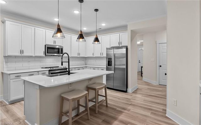 1206 Harbor Crossing Way, Greensboro, NC 27455